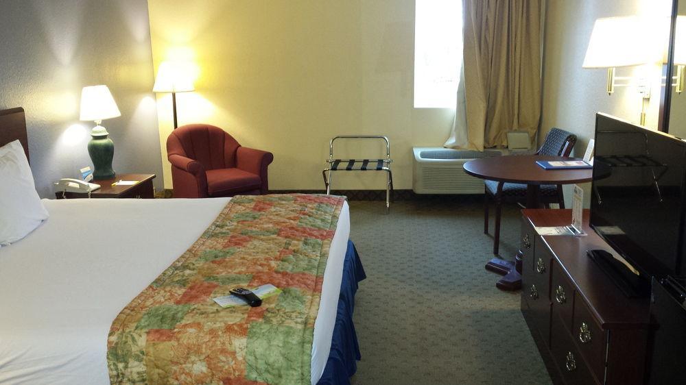 Days Inn By Wyndham Wilkes Barre Экстерьер фото