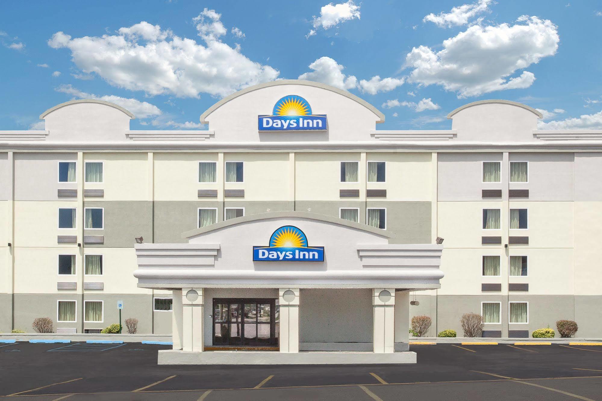 Days Inn By Wyndham Wilkes Barre Экстерьер фото